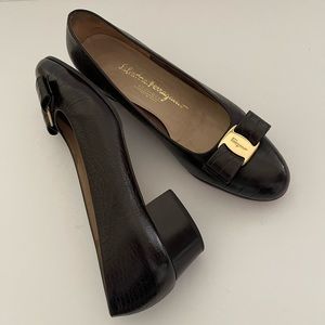 Vintage Salvatore Ferragamo leather brown bow classic chunky heel flats Sz 7